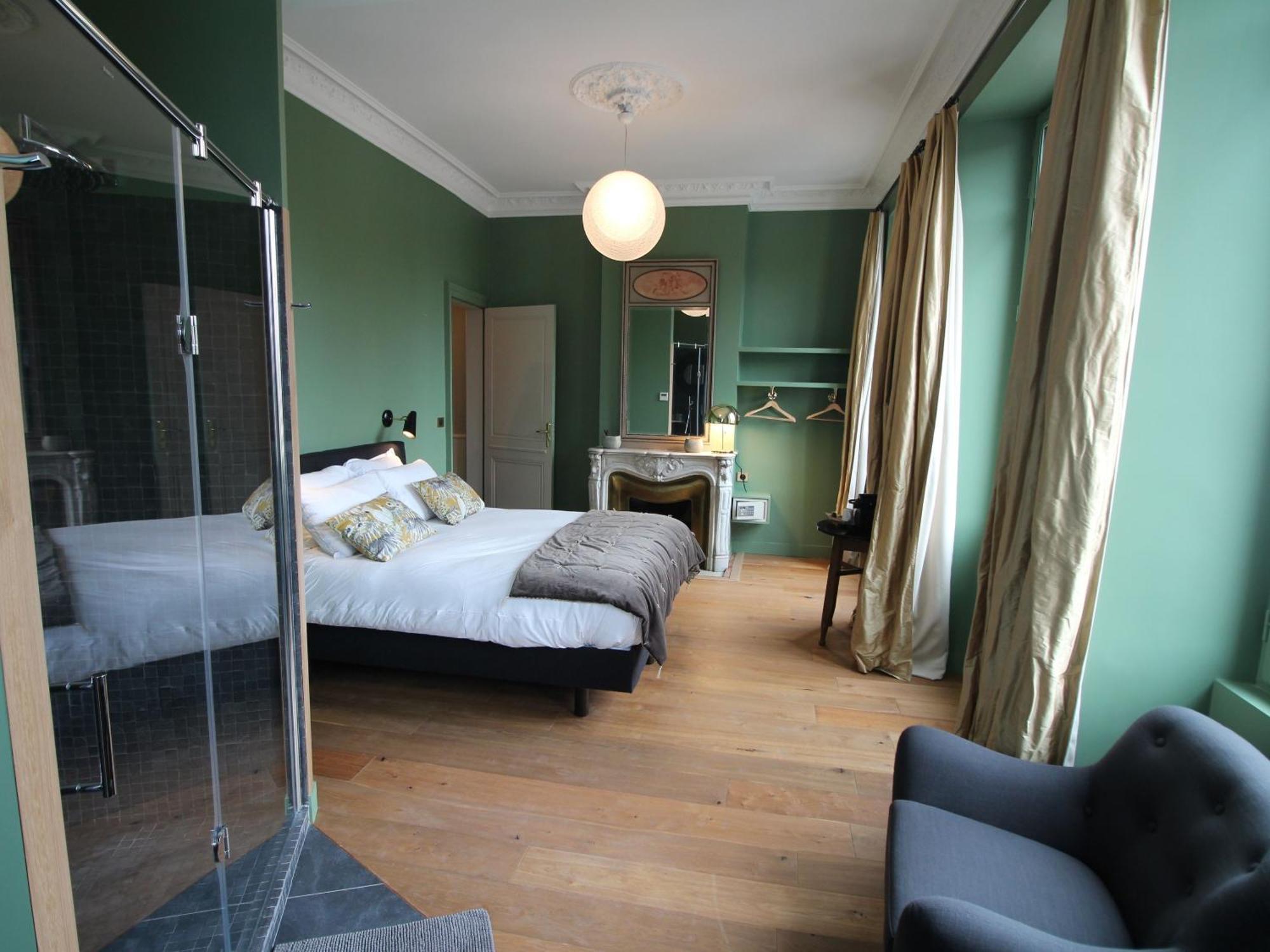 B&B L'Escapade Bordelaise - Cote Jardin Bordeaux Rum bild