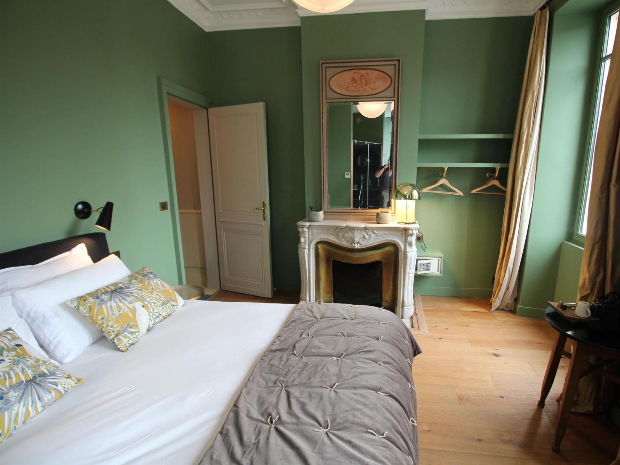 B&B L'Escapade Bordelaise - Cote Jardin Bordeaux Rum bild