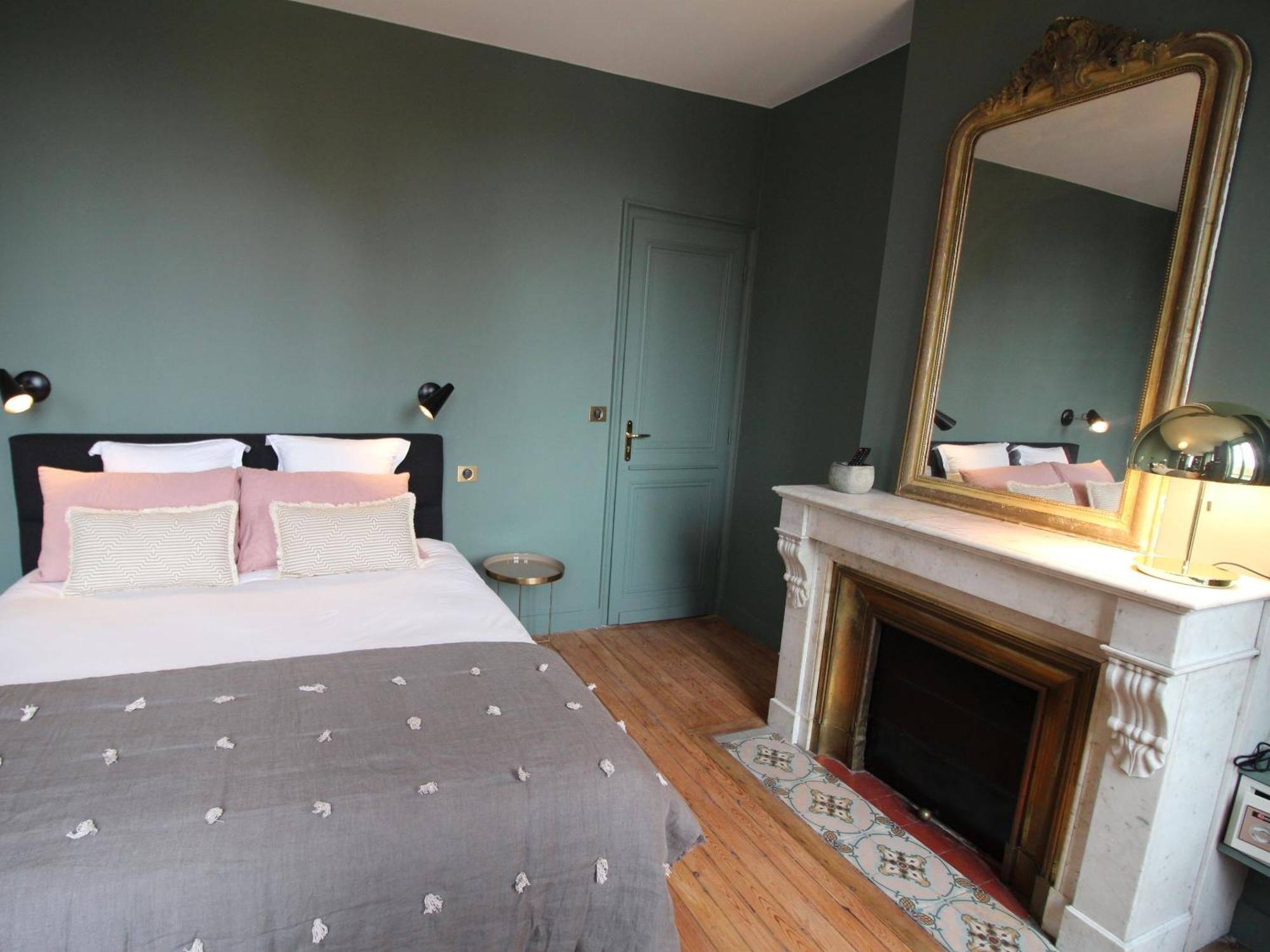 B&B L'Escapade Bordelaise - Cote Jardin Bordeaux Rum bild